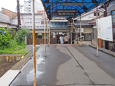 中央弘前駅