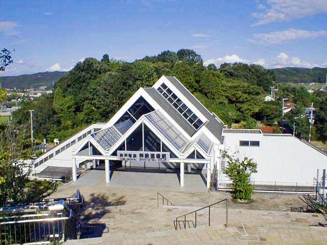 神鉄道場駅