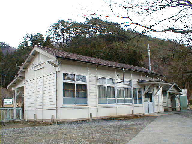 上鹿折駅