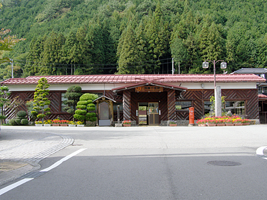 飛騨小坂駅