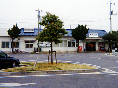 東岡山駅