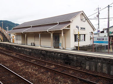 阿波川島駅