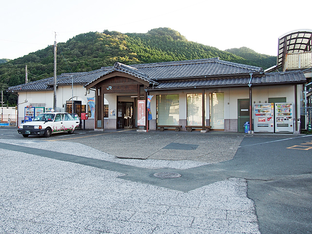 卯之町駅