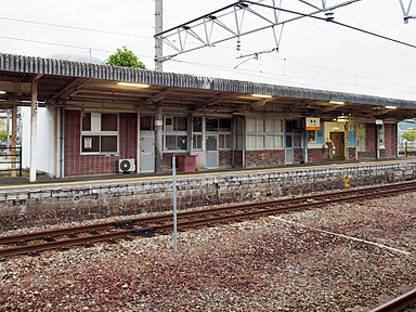 ����w�i�i�q�����{�j