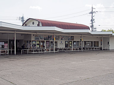 西大寺バスセンター